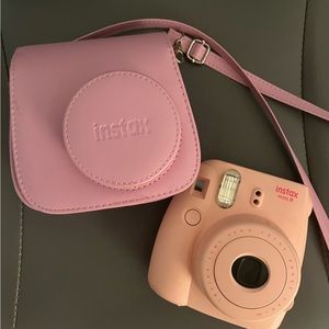 Fujifilm Instax Mini Polaroid Camera & Case